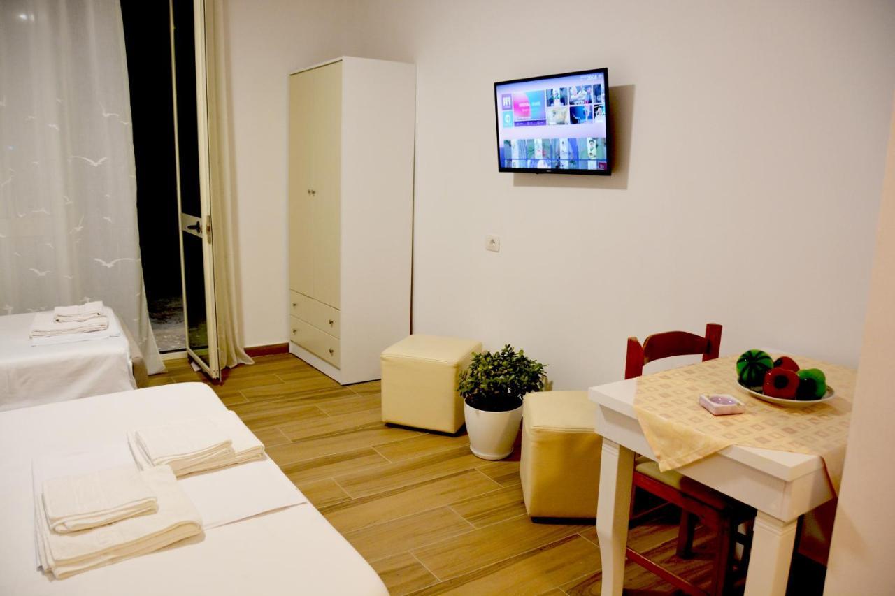 Mico'S Apartments Vlore Exterior photo