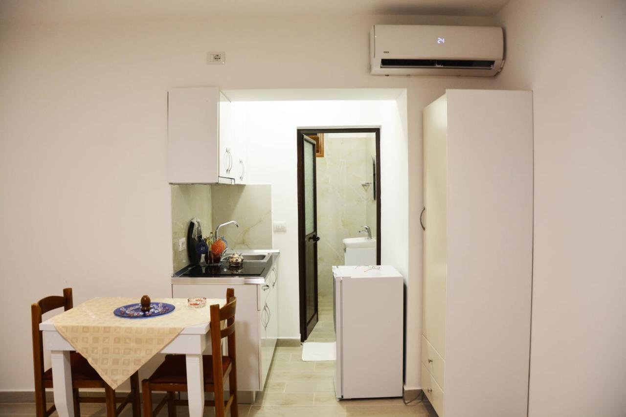 Mico'S Apartments Vlore Exterior photo