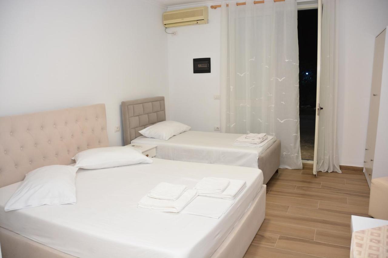 Mico'S Apartments Vlore Exterior photo
