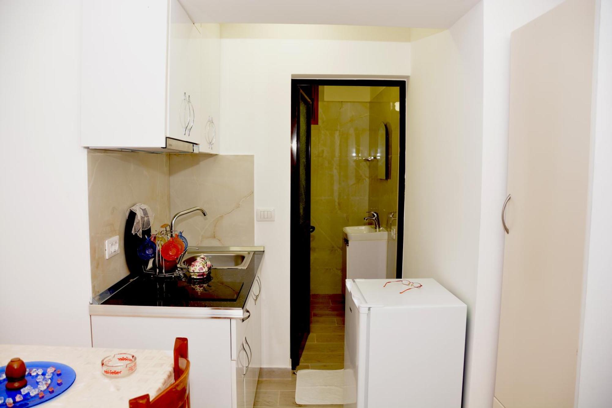 Mico'S Apartments Vlore Exterior photo